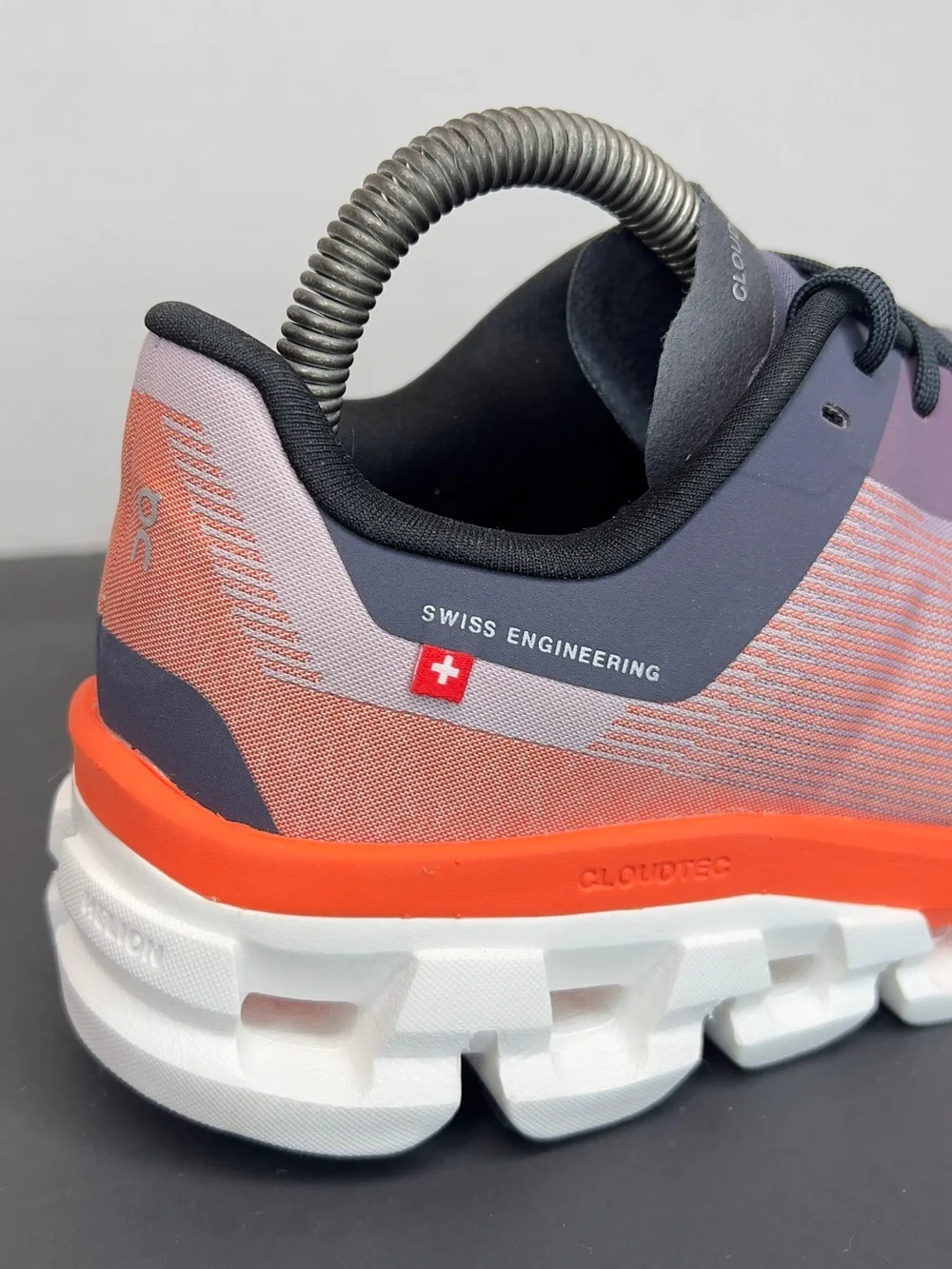 On Cloudflow 4 Women's Running Sz 8 in Quartz/Flame As New, Tried On Only No Box